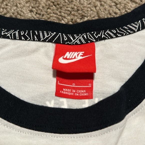 Nike Baseball Style Tshirt - Picture 4 of 4